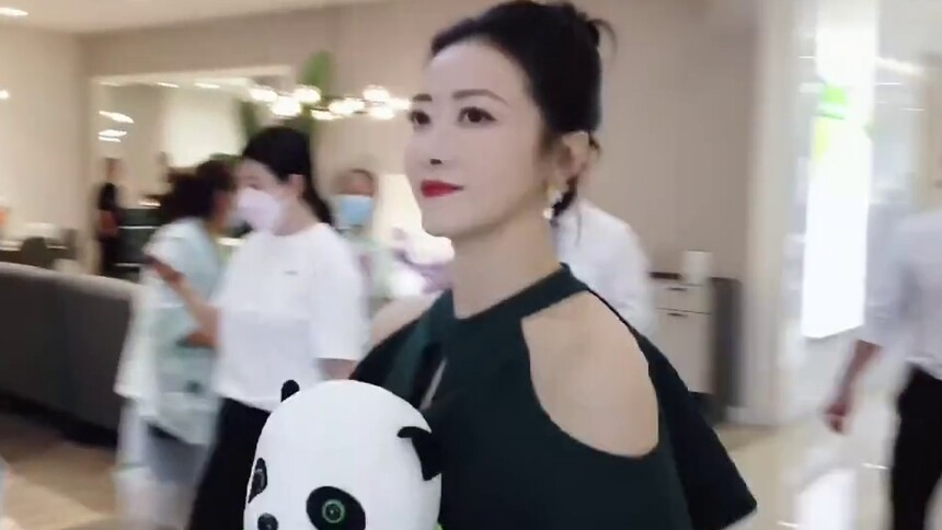 陈紫函的碎片时光！浅浅体验当歌手，没想到歌唱得这么好听