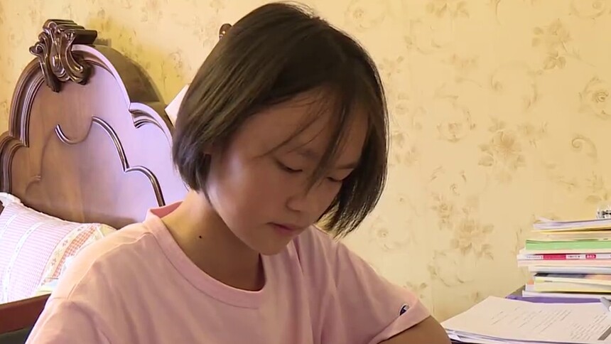 音音细韵、勤学善思 长郡外国语实验中学谭瑾儿：指尖在琴键上优雅跳跃 拿手曲目一个接一个