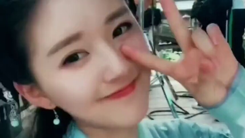 赵露思“180S不心动挑战”，露思就是人间小甜豆吧！