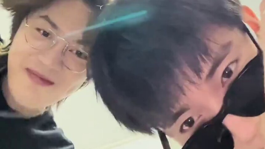 两位帅哥盯镜头？谢彬彬周翊然合作