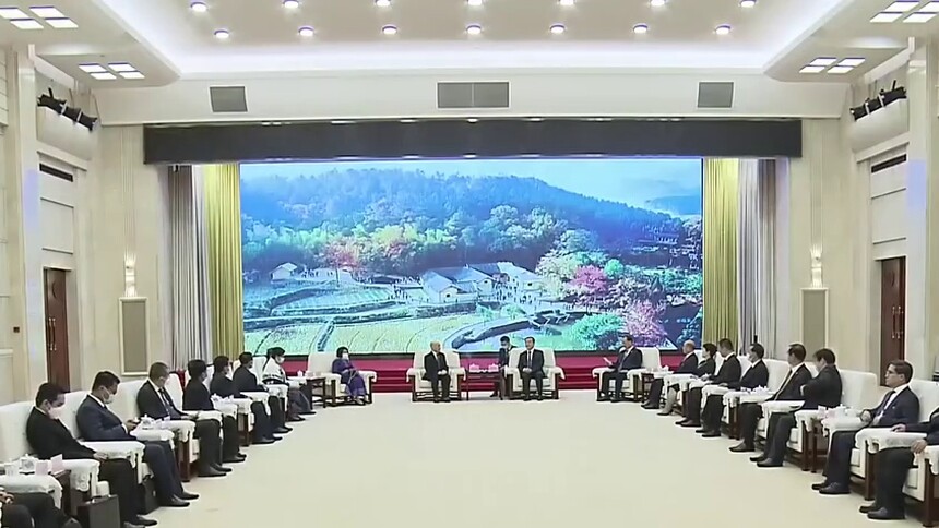 张庆伟毛伟明会见柬埔寨国王西哈莫尼