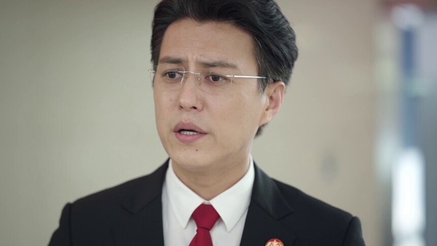 方远偶遇胡晓青想当人民陪审员，方远害怕落跑