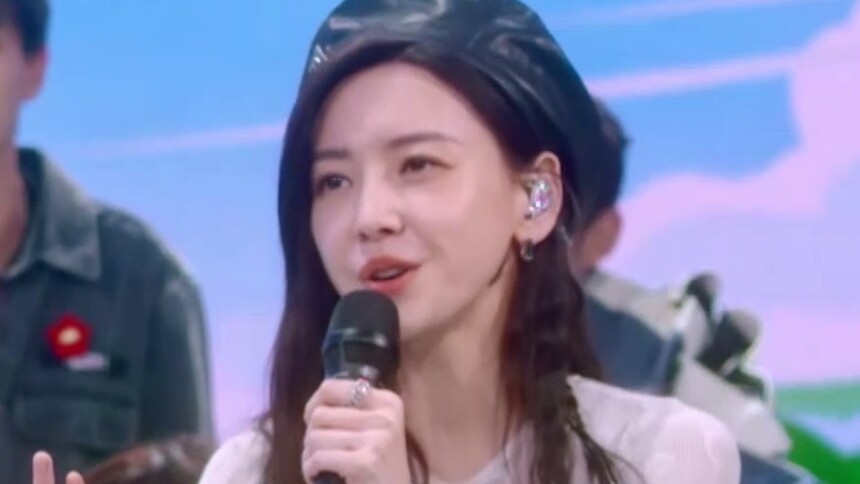 于文文何炅治愈版《起风了》