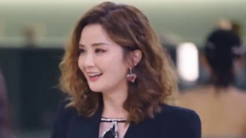 嘉宾档案：蔡卓妍模仿吴谨言剧中名场面