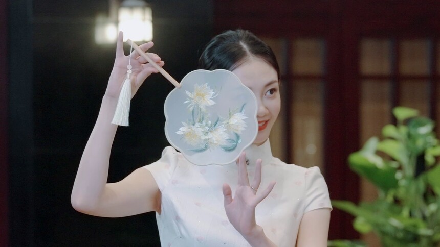 苗苗弹琵琶跳扇子舞，每一帧都绝美