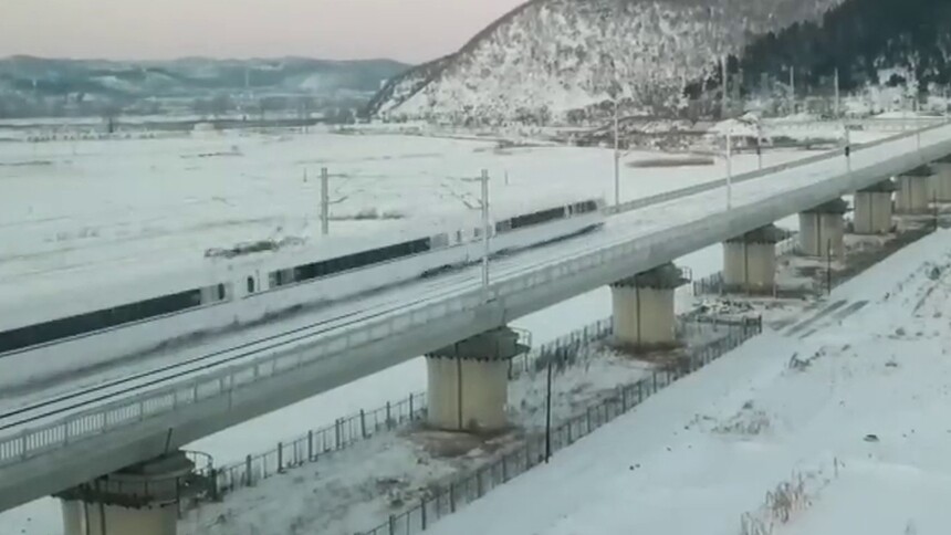 高寒高铁的“内窥镜医生”