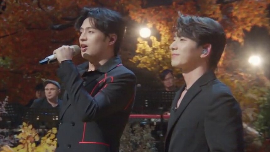 蔡程昱何亮辰演唱《饮酒歌》 高亢美声尽显豪爽