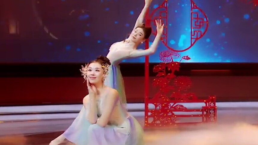 剪纸与舞蹈《追梦》