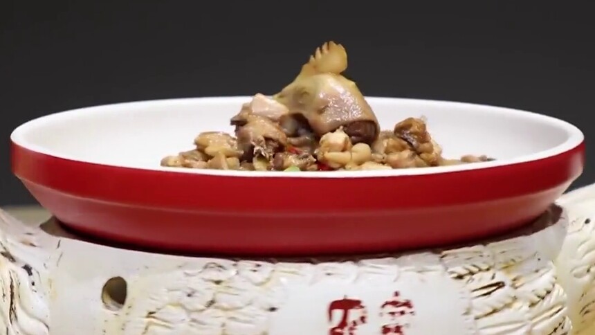 家乡好物 衡阳湘黄鸡：生猛走地鸡 鲜嫩餐桌俏