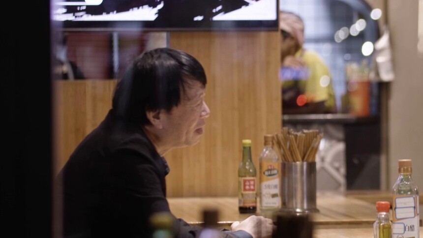 李自健忆童年美食 米粉代表邵阳人的一种性格