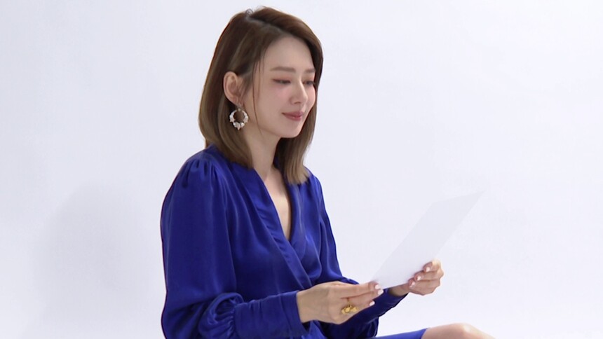 《再见爱人3》海报侧拍：殷悦Melody温柔甜美韵味十足