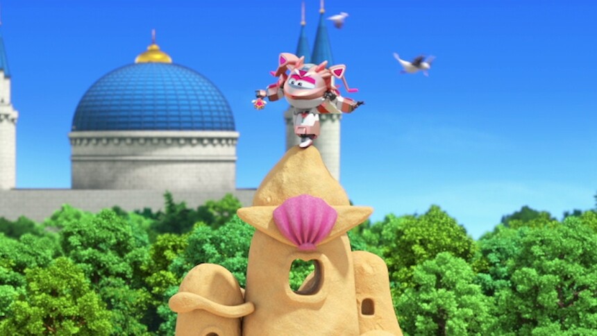 金小薇变身沙堡女王 乐迪无辜躺枪意外“变大”