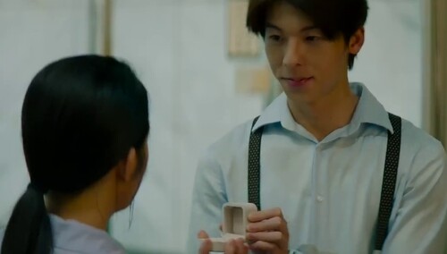 《不能流泪的悲伤》“相遇即心动”预告 情人节约会浪漫首选