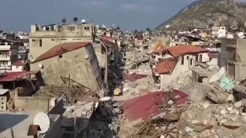 总台记者直击土耳其安塔基亚市受灾现场