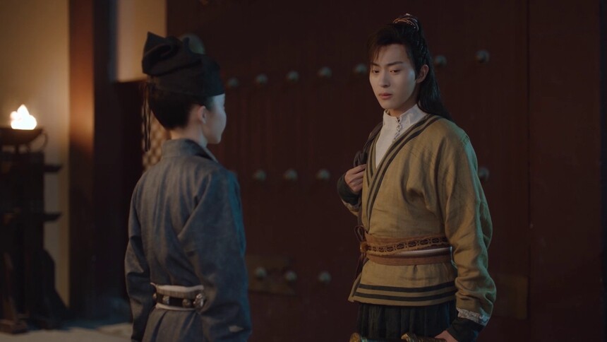 沈飞扬再送锦萱桃花簪