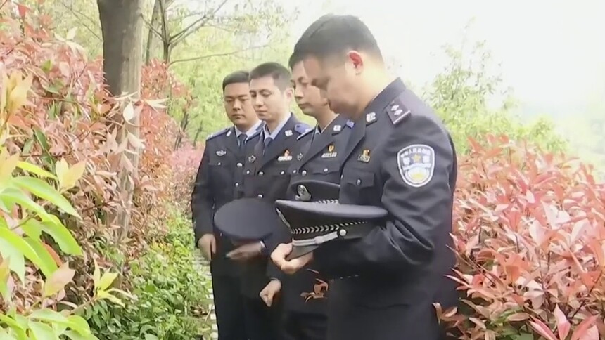 缅怀长沙公安英模李杨：连续接警28起 回所后猝然倒下