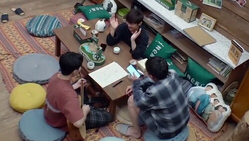 蘑菇屋全家弹唱《如果》 刘宪华吉他伴奏获何老师点赞