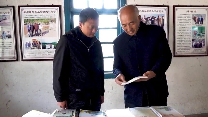 “平凡医生”李桂科：坚守一生 幸福一村