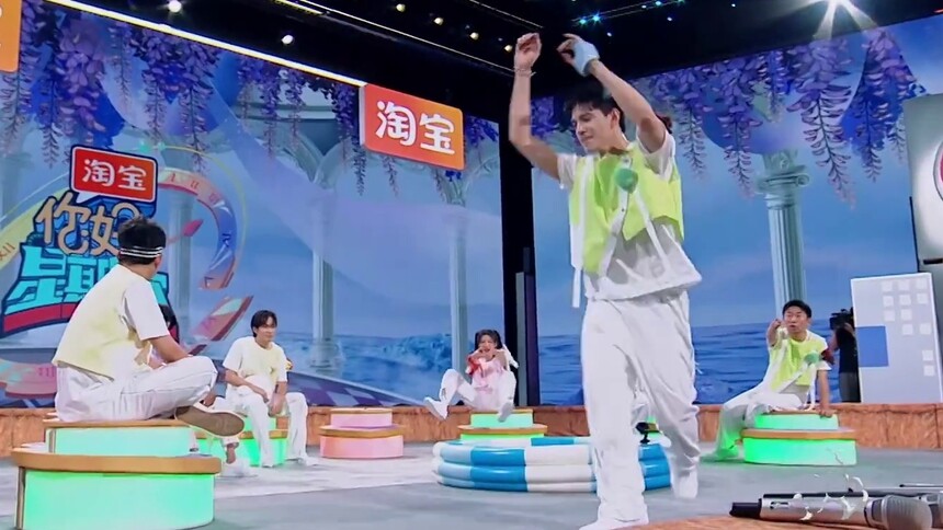 林柏叡跑起来四肢好像都不太熟