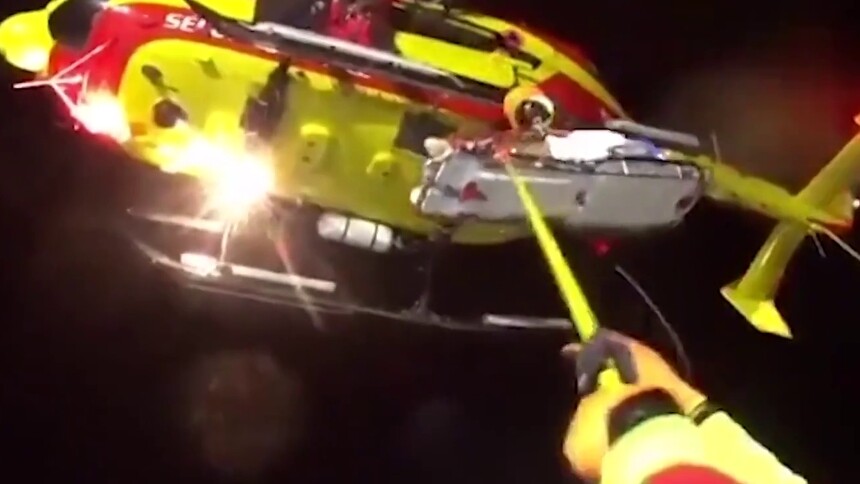 法国科西嘉岛遭风暴侵袭 2人死亡