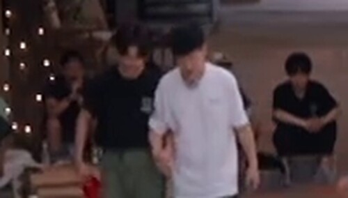 胡彦斌伯远追不上又滚不赢 秒被超过何必为难自己？