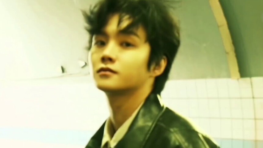 周彦辰分享隧道大片 复古韵味故事感十足