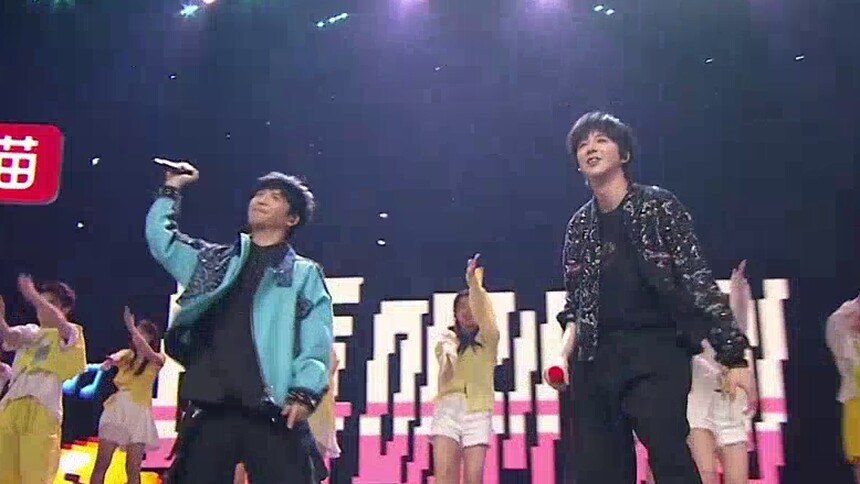 大张伟刘宇宁《嘻唰唰》