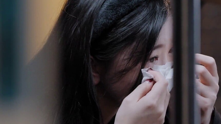 孔雪儿泪洒现场 直言渴望得到郝蕾认可