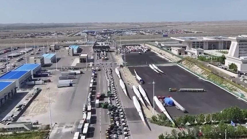 果蔬一小时通关 霍尔果斯物流为何高效？