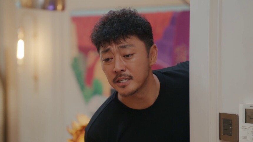 景婷婷不在家 杨明彪手忙脚乱