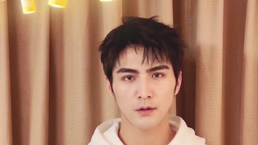 来者何人新春祝福：张思帆给你拜年啦！