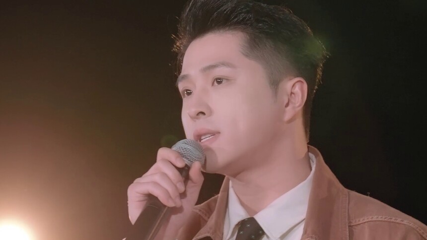 葛秋谷《心中有海无处不浪》让爱的回音在舞台上飘荡