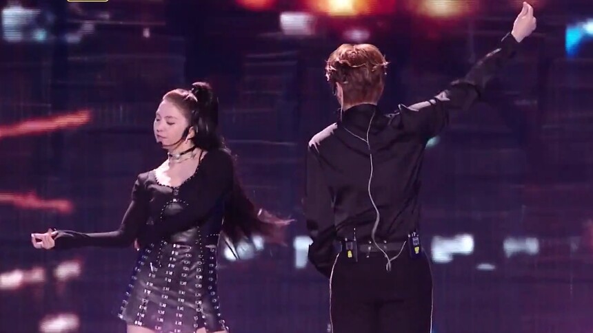 纯享版：唐诗逸 张远《月光闪》