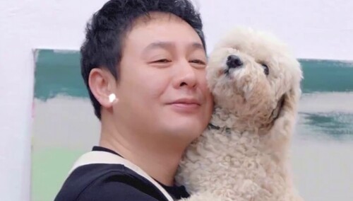 张颂文海报花絮 是热爱植物，向下扎根的花园主人