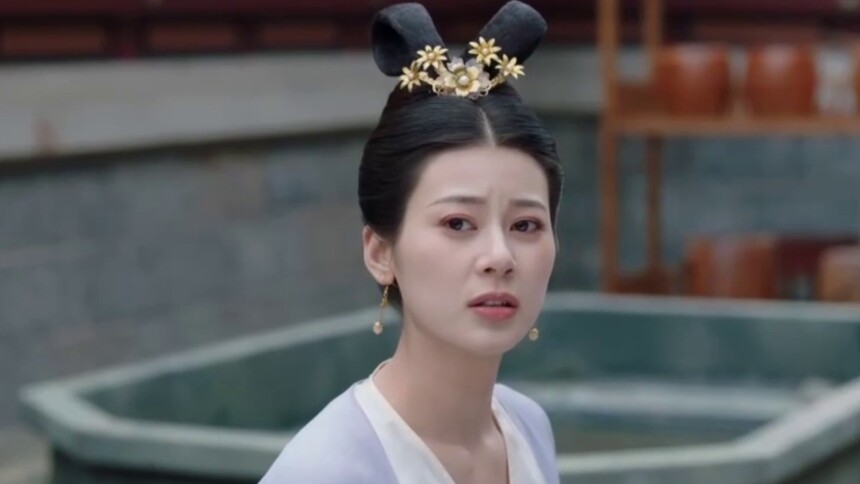 拂晓刷恭桶，发现晏长昀暗中帮忙窃喜