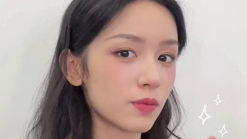 主题曲手势舞挑战：周也