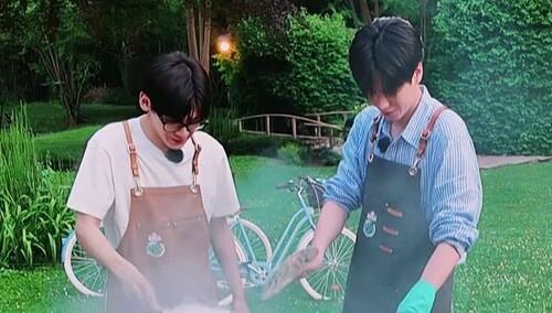 《中餐厅8》7月19日看点：合伙人们聚首莫奈花园 翟潇闻胡一天准备晚饭状况连连？