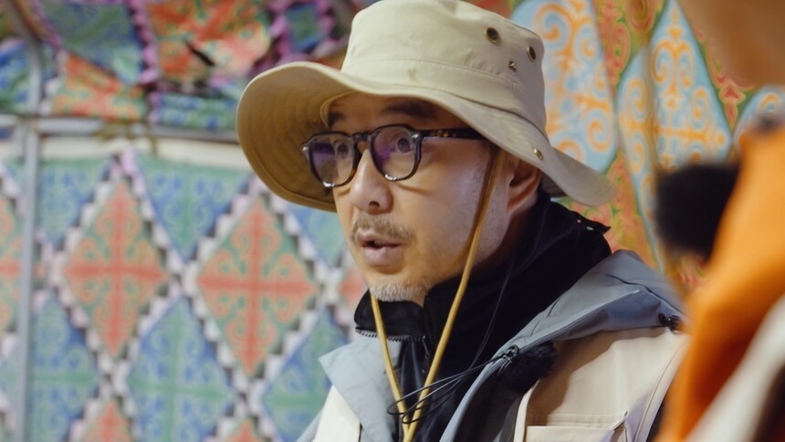 汪涵参观少年宿舍吓得连连后退