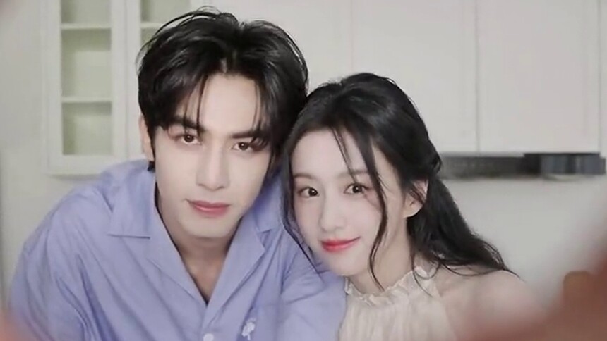 预约人数破150万福利！宋威龙包上恩十指紧扣比心