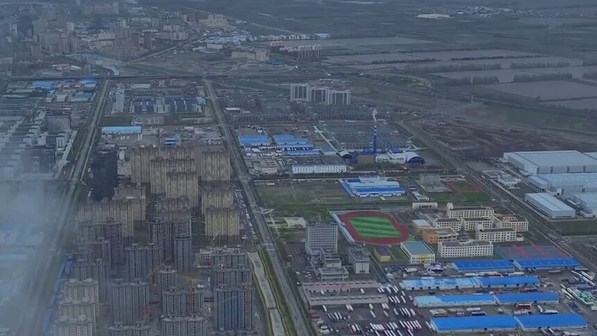 新华全媒+｜在霍尔果斯，这群人让国产新能源汽车“跑”向中亚