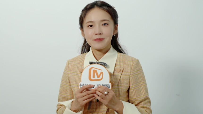 《潜渊》独家专访：张佳宁花式夸夸黄晓明