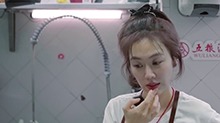 姜妍因做菜没熟而自责 想做美味小吃弥补客人结果错失良机