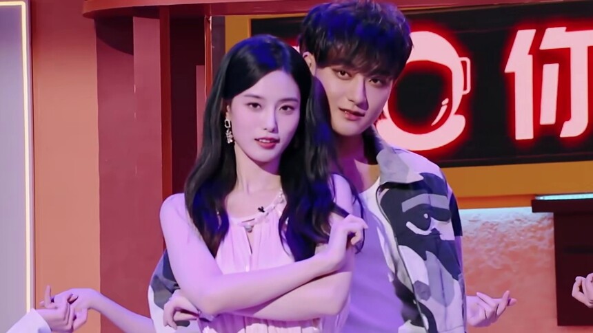 黄子韬徐艺洋贴身双人舞