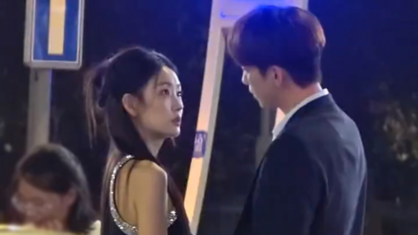 王子奇周依然《花好》吻戏路透 夜色下浪漫氛围拉满