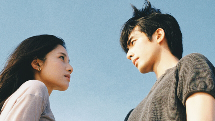 一场蓄谋已久的重逢，陈异苗靖拨开尘封的悸动