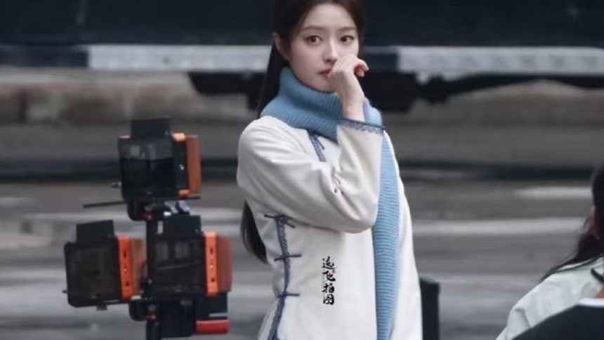 徐若晗新剧路透释出 民国造型温婉动人