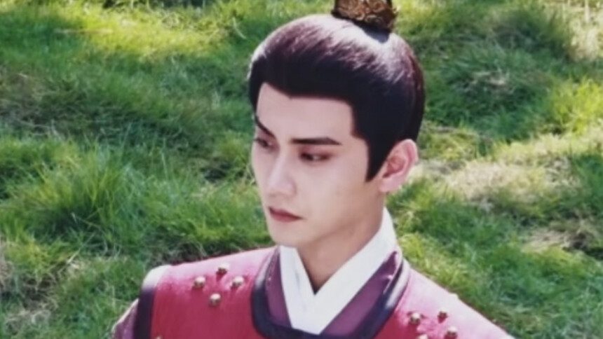 陈鑫海《表妹万福》打戏路透 矫健挥剑英姿勃发