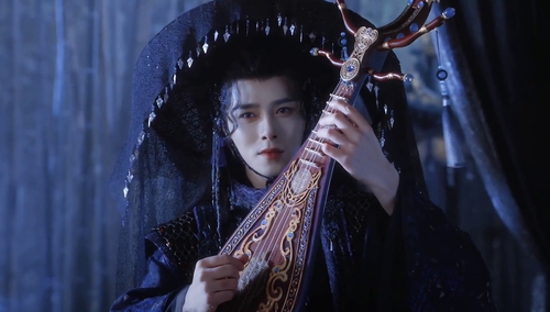 方逸伦空降：柳眼为啥这么疯？