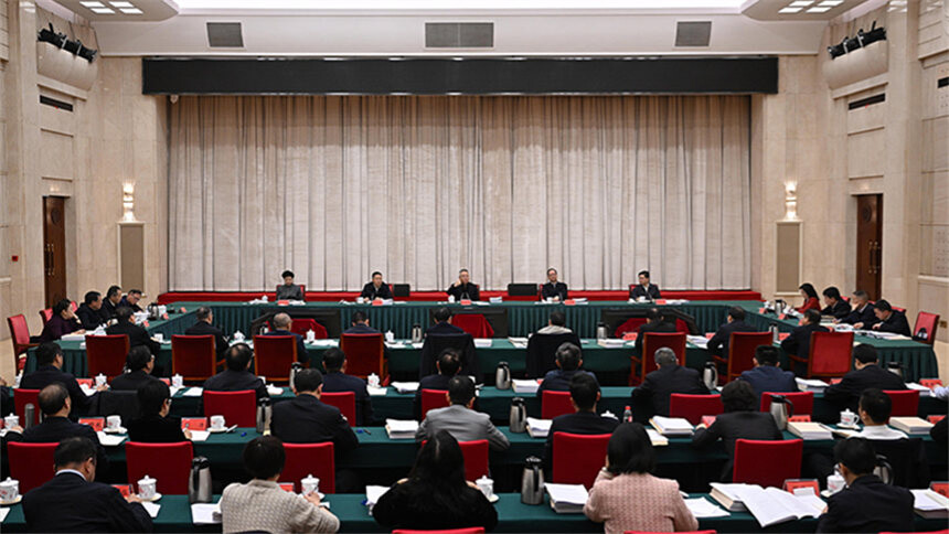 沈晓明主持召开2025年各民主党派省委会 省工商联和无党派人士参政议政专题调研协商和省委“十五五”规划《建议》征求意见座谈会 集思广益 凝心聚力 高质量完成“十五五”规划编制工作 毛伟明讲话 毛万春出席