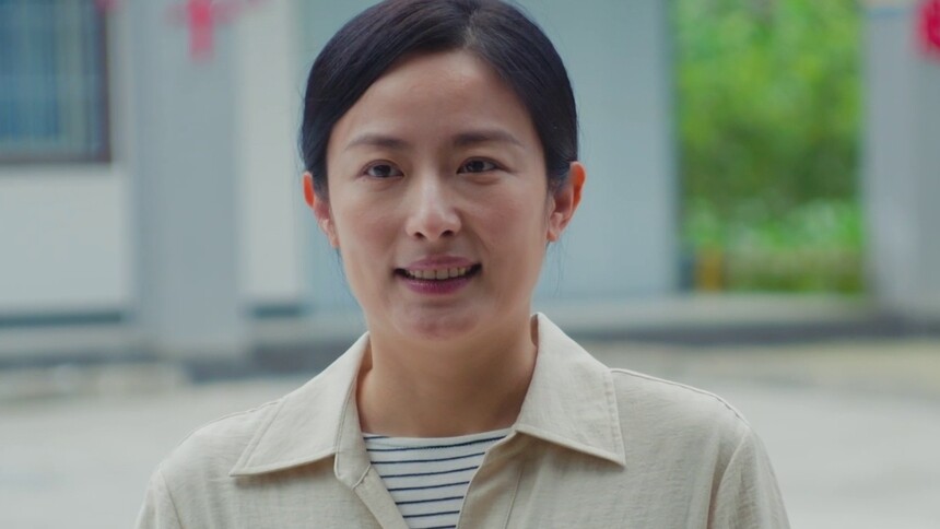 麻爸找百合支书碰到衮爸没两句就拌嘴